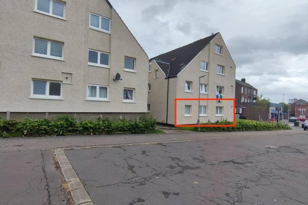 Apartment Lovely 2 Bedroom Modern Ground Floor Flat Clydebank
